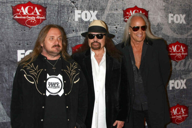 Lynyrd Skynyrd’s Rickey Medlocke Still Outraged He Wasn’t Included in Rock Hall of Fame Induction